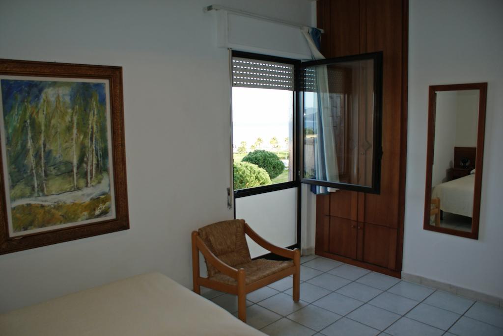 Hotel Nettuno Soverato Marina Kamer foto